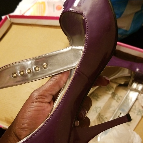 Shoes - Picture 2 of 3